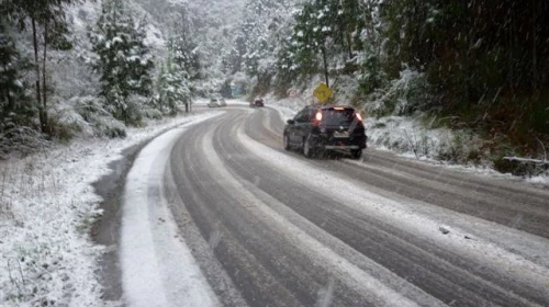 Luglio che non ti aspetti: caldo in Inghilterra, neve in Brasile
